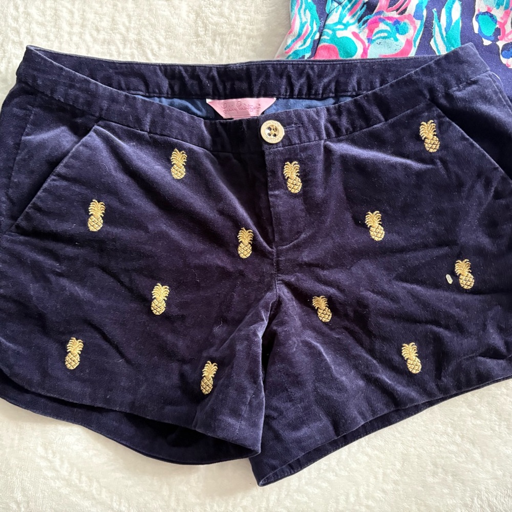 Lilly Pulitzer Bundle: Size 00 Buttercup & Pineapple Embroidered Shorts - Picture 2 of 5